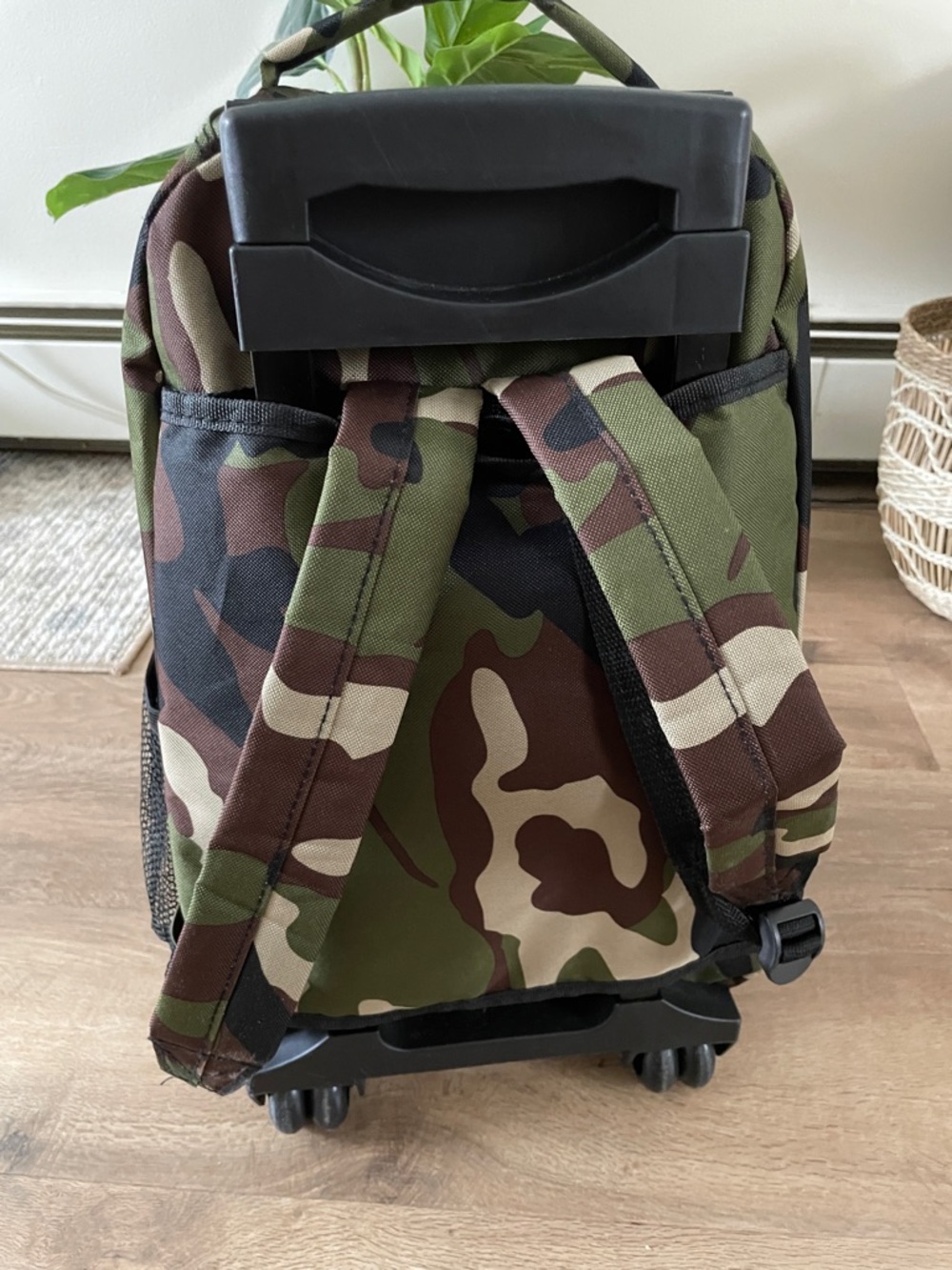 Camo Backpack Luggage - Carry on - Picture 2 of 12